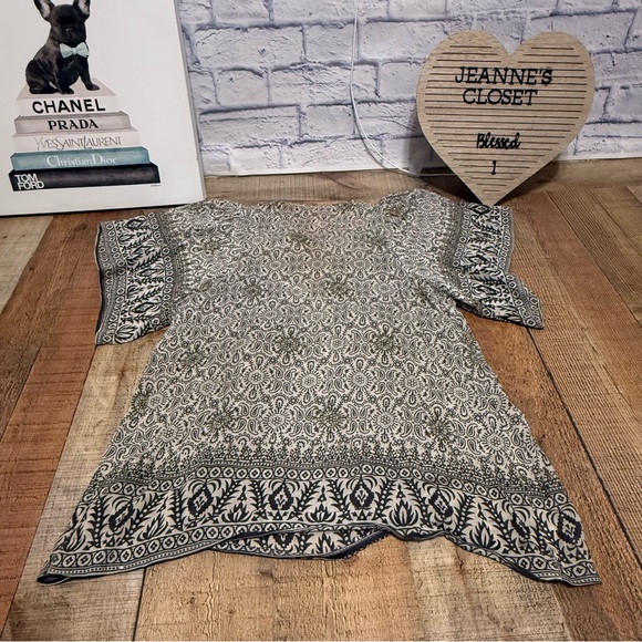 Bell silk boho print with gold chain tassel tie
Bell by Alicia Bell
Silk/cotton - Picture 3 of 9